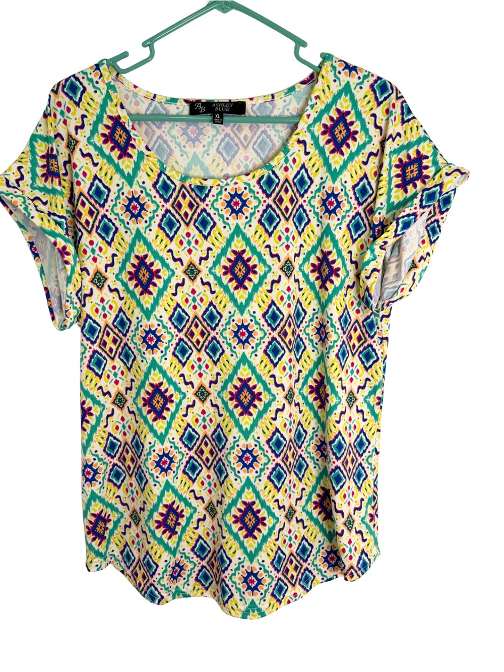 3/$20 Ashley Blue Multicolor Short Sleeve Shirt